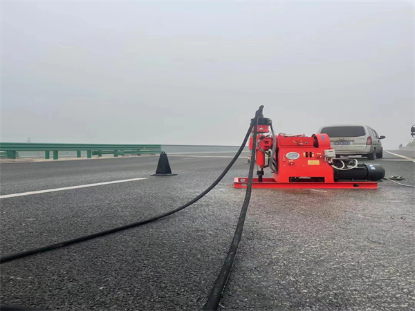 涟源马路路基路面开裂下沉注浆加固灌浆